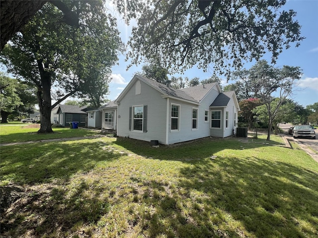 2928 Pine Ave, Waco, TX 76708 - view of side of property with a yard