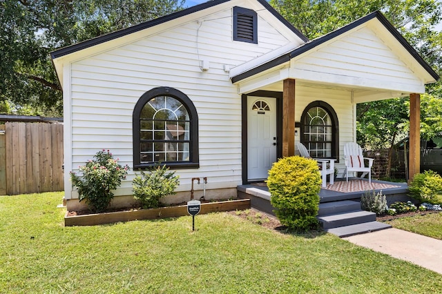 1204 Maxfield St, Bellmead, TX 76705 - view of front facade with a porch