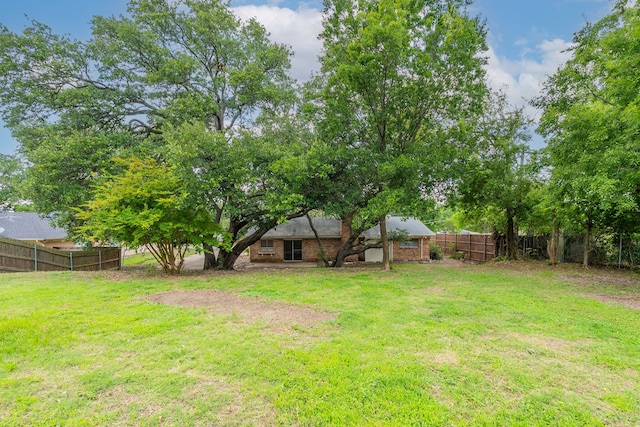 5209 Wolens Way, Fort Worth, TX 76133 - view of yard