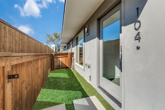 1901 N Carroll Ave Unit 104, Dallas, TX 75204 - view of yard
