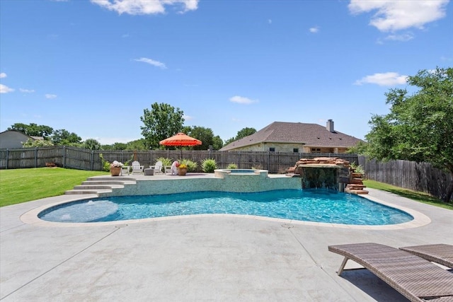 400 Wycliff Dr, China Spring, TX 76633 - view of pool featuring a fenced backyard, a patio, and a pool with connected hot tub
