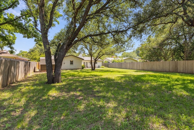 4632 Ivanhoe Dr, Fort Worth, TX 76132 - view of fenced backyard
