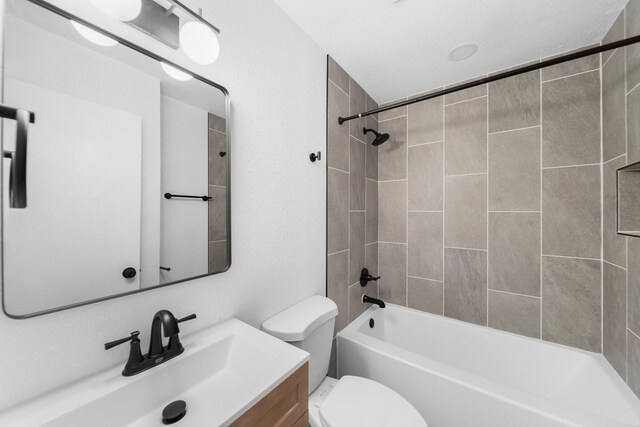1214 Cove Dr, Garland, TX 75040 - full bath with vanity and tub / shower combination