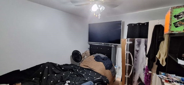 5782 Bayou Dr, Bossier City, LA 71112 - bedroom with a ceiling fan