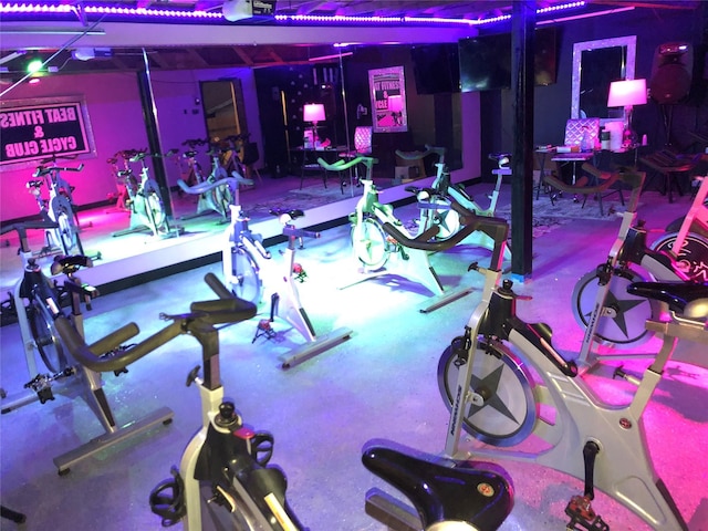 2848 Forest Ave, Fort Worth, TX 76112 - view of gym