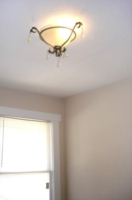 111 N Winnetka Ave, Dallas, TX 75208 - detailed view