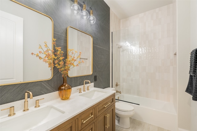 1253 Gray Fox Ln, Frisco, TX 75033 - bathroom featuring double vanity and shower / bath combination