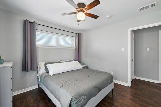826 E Cherry St, Duncanville, TX 75116 - bedroom with wood finished floors and a ceiling fan
