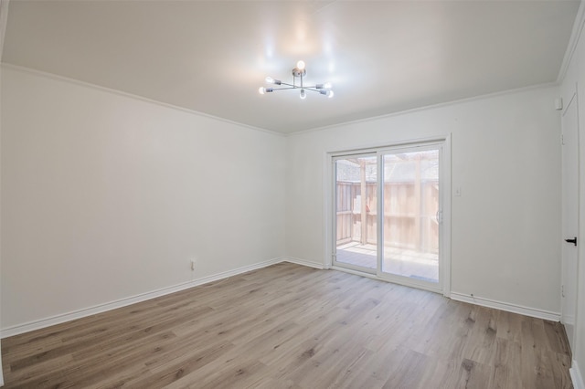 5907 Copperwood Ln Unit 1138, Dallas, TX 75248 - unfurnished room featuring a chandelier, light wood-type flooring, and ornamental molding