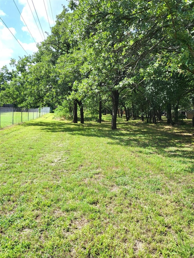 697 Highland Crest Dr, Hurst, TX 76054 - view of yard