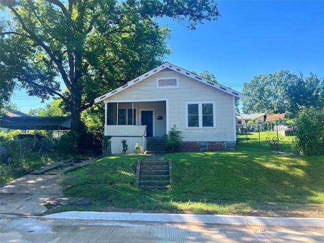 3115 Milton St, Shreveport, LA 71109 - bungalow-style house featuring a sunroom