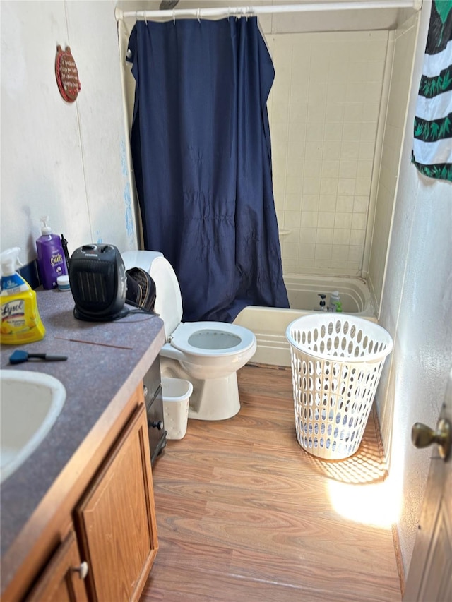 295 Denton Heights Ln, Weatherford, TX 76085 - full bath featuring wood finished floors, curtained shower, and vanity