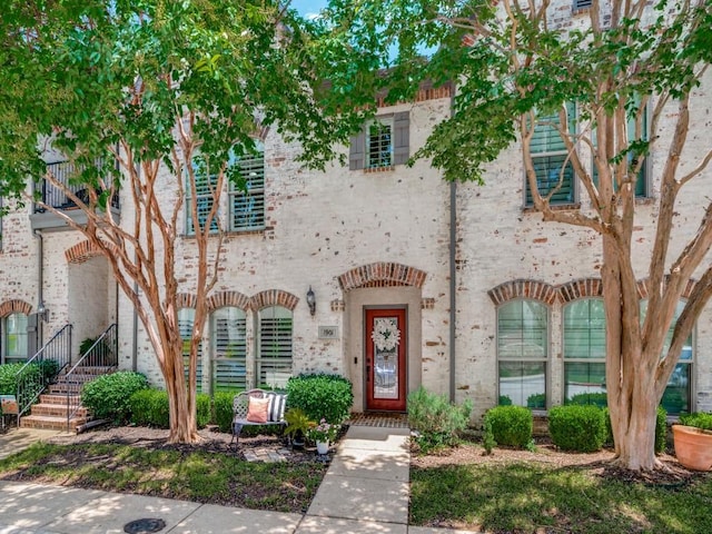1901 Desoto Dr, Mckinney, TX 75072 - multi unit property with brick siding