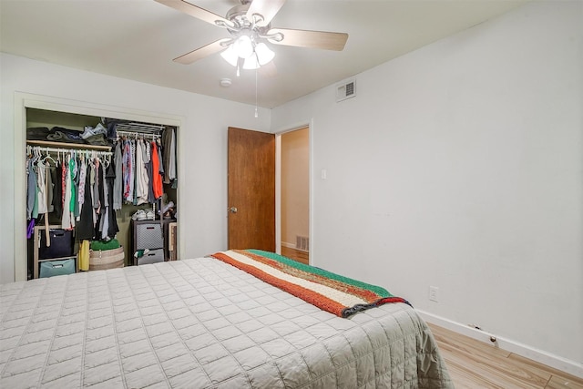 2805 Sadler Ave, Fort Worth, TX 76133 - bedroom featuring wood finished floors, a closet, and a ceiling fan