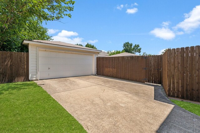 2609 Tilden Dr, Plano, TX 75074 - view of detached garage