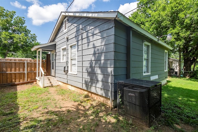 3624 Hardeman St, Fort Worth, TX 76119 - view of side of home with a cooling unit