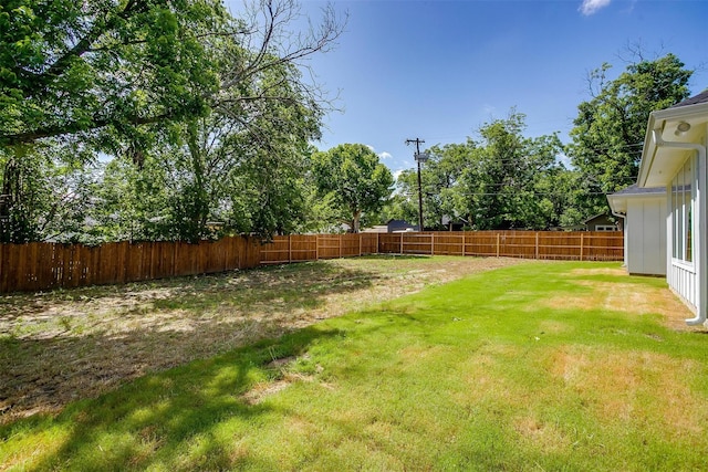507 S 4th St, Grandview, TX 76050 - view of fenced backyard