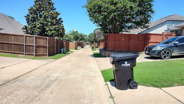 11521 Blanchard Dr, Frisco, TX 75035 - view of concrete alley