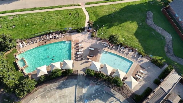 12517 Peace River Dr, Frisco, TX 75035 - bird's eye view of a pool area