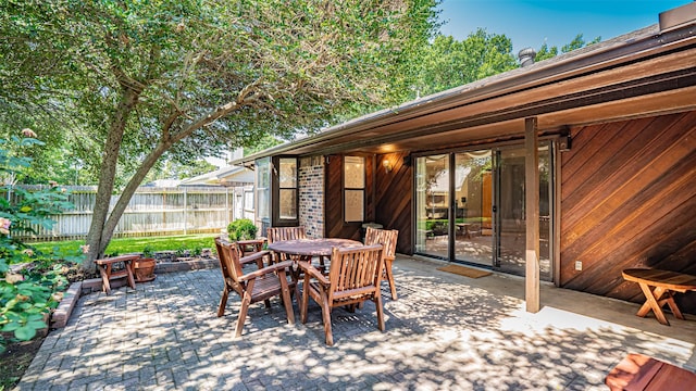 3 Cimarron Dr, Trophy Club, TX 76262 - view of patio with outdoor dining area