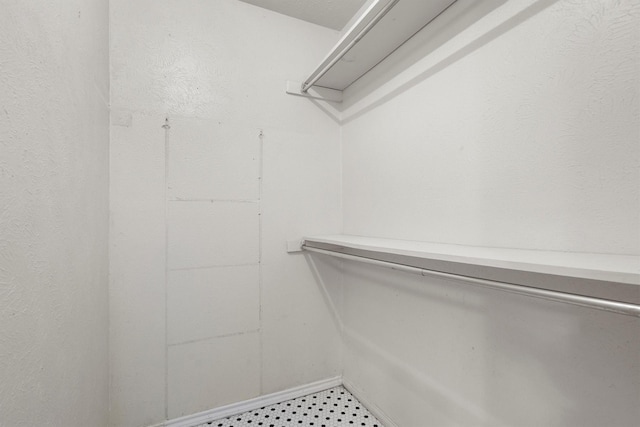 7422 Foxworth Dr, Dallas, TX 75248 - view of walk in closet