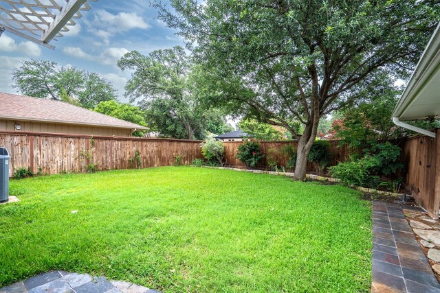 7422 Foxworth Dr, Dallas, TX 75248 - view of fenced backyard