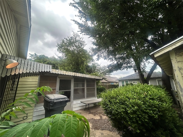 2806 Twyman, Dallas, TX 75215 - view of yard