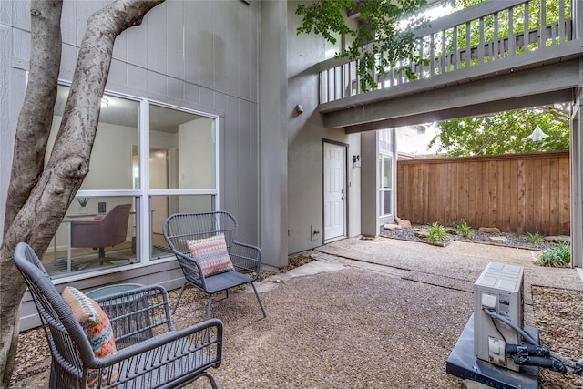 9707 Highland View Dr, Dallas, TX 75238 - view of patio