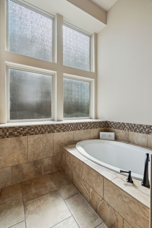 1256 Teton Dr, Burleson, TX 76028 - full bathroom featuring a bath