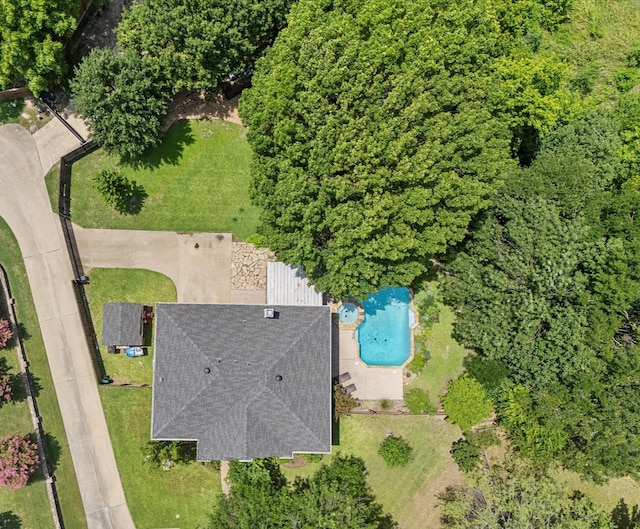 1045 Hillcrest Cir, Rockwall, TX 75087 - aerial view of a pool
