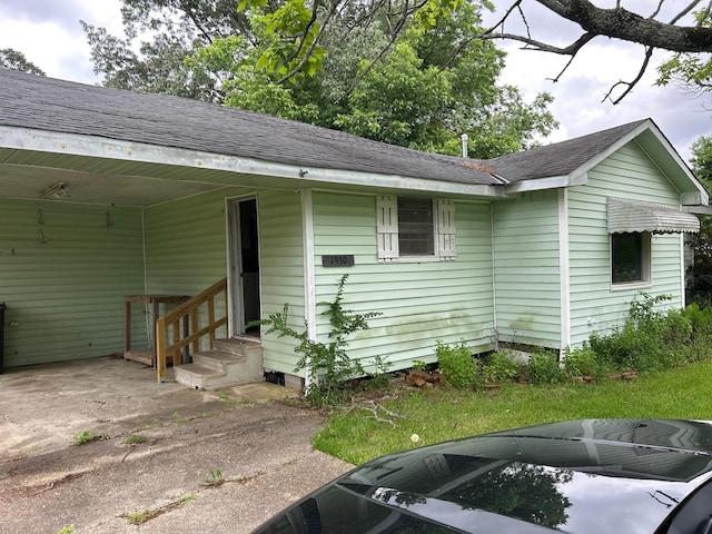 1330 Palmetto Rd, Benton, LA 71006 - view of side of property with entry steps