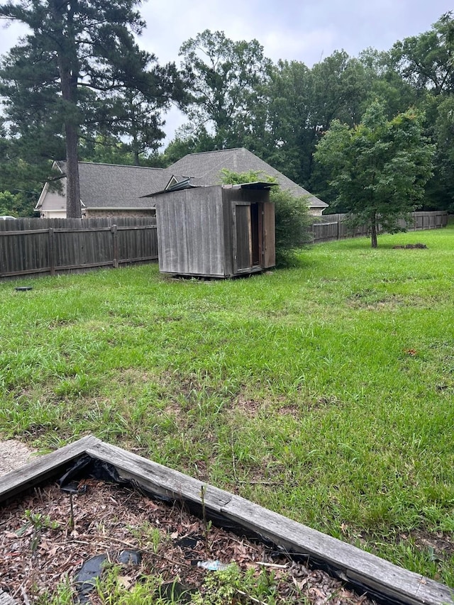 1330 Palmetto Rd, Benton, LA 71006 - view of yard featuring a storage shed
