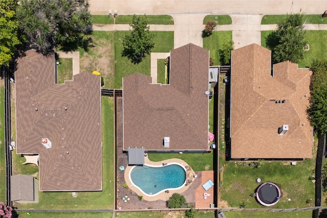 874 Havenbrook Dr, Arlington, TX 76001 - aerial view of a pool