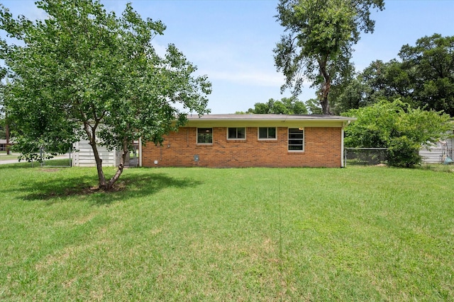 2040 Bowie Dr, Corsicana, TX 75110 - back of property featuring brick siding