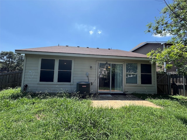 3048 Saint Ursula Dr, Dallas, TX 75233 - rear view of house with a patio