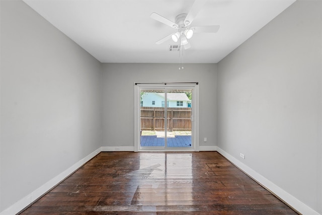 2700 Ethel Ave, Waco, TX 76707 - unfurnished room featuring wood finished floors and a ceiling fan