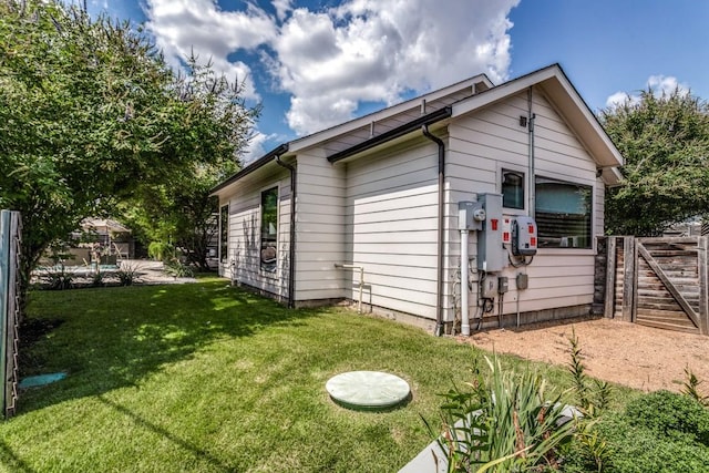 3866 Lively Ln, Dallas, TX 75220 - view of property exterior
