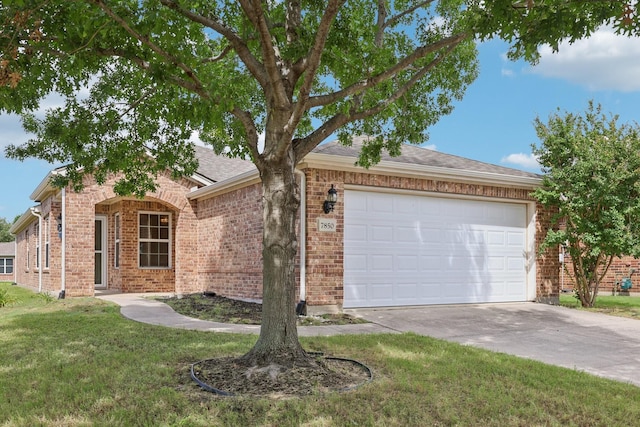 7850 Estancia Dr, Frisco, TX 75036 - ranch-style home with brick siding, a front yard, driveway, an attached garage, and roof with shingles