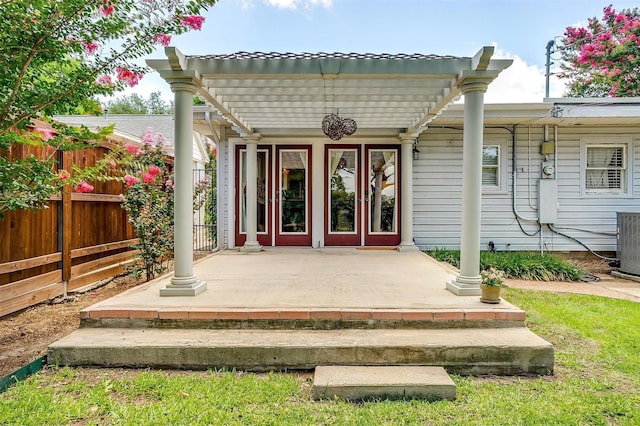 2012 Carleton Ave, Fort Worth, TX 76107 - property entrance featuring covered porch