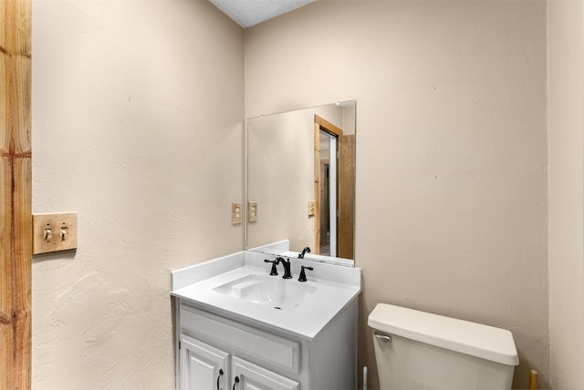 4610 County Road 862, Mckinney, TX 75071 - half bathroom with toilet and vanity