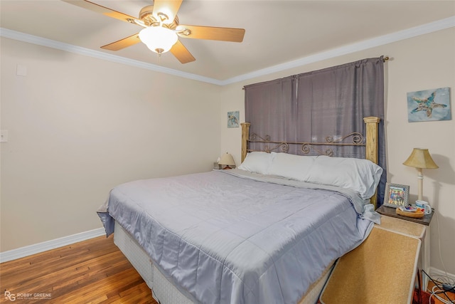 171 Albert Ave, Shreveport, LA 71105 - bedroom featuring wood finished floors, ornamental molding, and ceiling fan