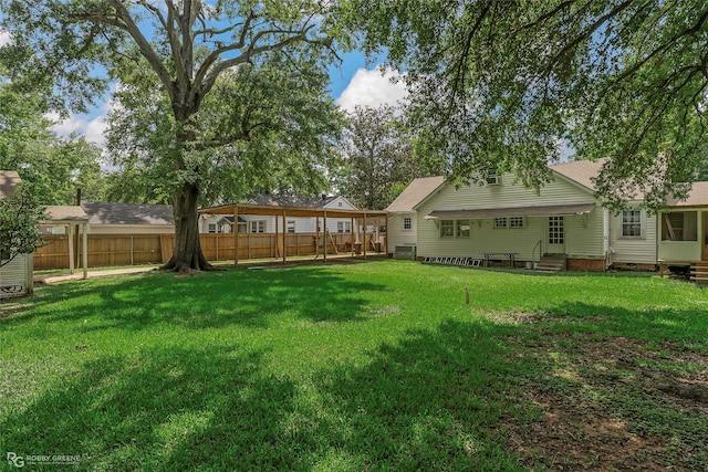 171 Albert Ave, Shreveport, LA 71105 - view of yard featuring entry steps