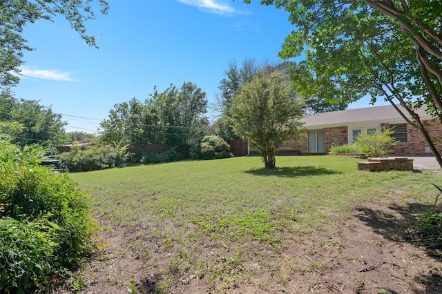 1509 Jefferson St, Bowie, TX 76230 - view of grassy yard
