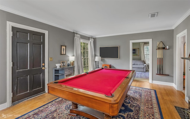3933 Baltimore Ave, Shreveport, LA 71106 - playroom featuring wood finished floors, crown molding, and pool table