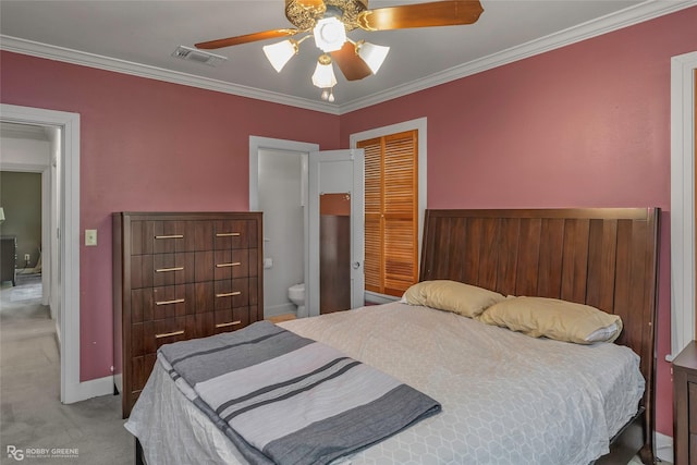 3933 Baltimore Ave, Shreveport, LA 71106 - bedroom featuring carpet, crown molding, a closet, ceiling fan, and ensuite bath