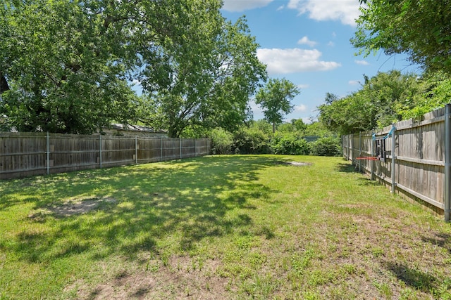 312 Robertson St, Denton, TX 76205 - view of fenced backyard