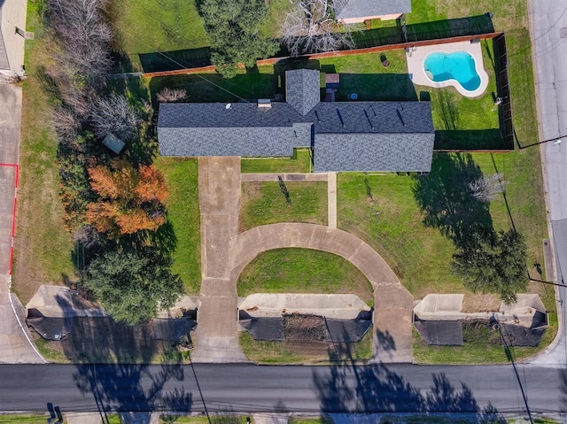 1102 Griffith Ave, Terrell, TX 75160 - bird's eye view of a pool