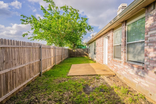 233 Stoneridge Dr, Mesquite, TX 75149 - fenced backyard with a patio area
