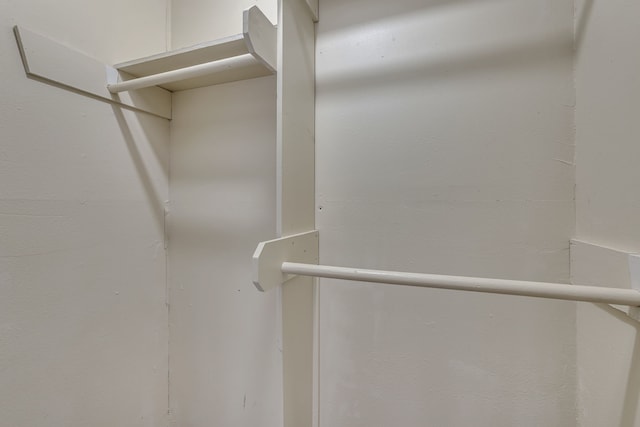 11502 Rupley Ln, Dallas, TX 75218 - view of walk in closet