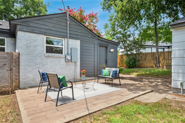 2711 El Tivoli Dr, Dallas, TX 75211 - view of patio